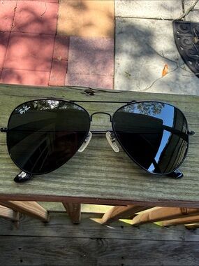 Ray-Ban Black Aviator Sunglasses with Dark Lenses
